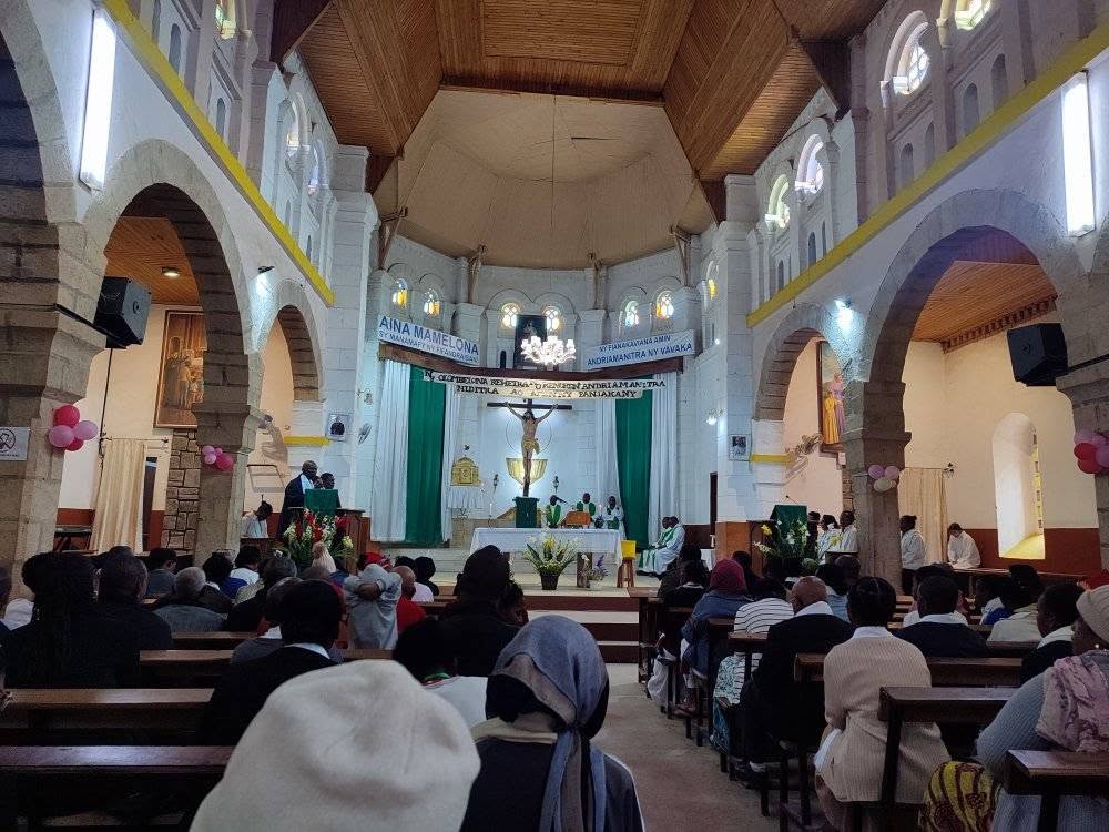 Der Eröffnungsgottesdienst (c) Iray Aina
